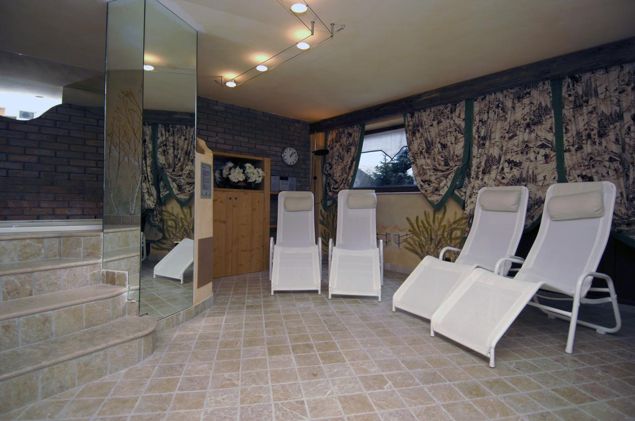 Hotel Da Compagnoni Breuil-Cervinia Bagian luar foto