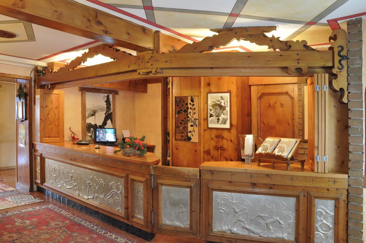 Hotel Da Compagnoni Breuil-Cervinia Bagian luar foto