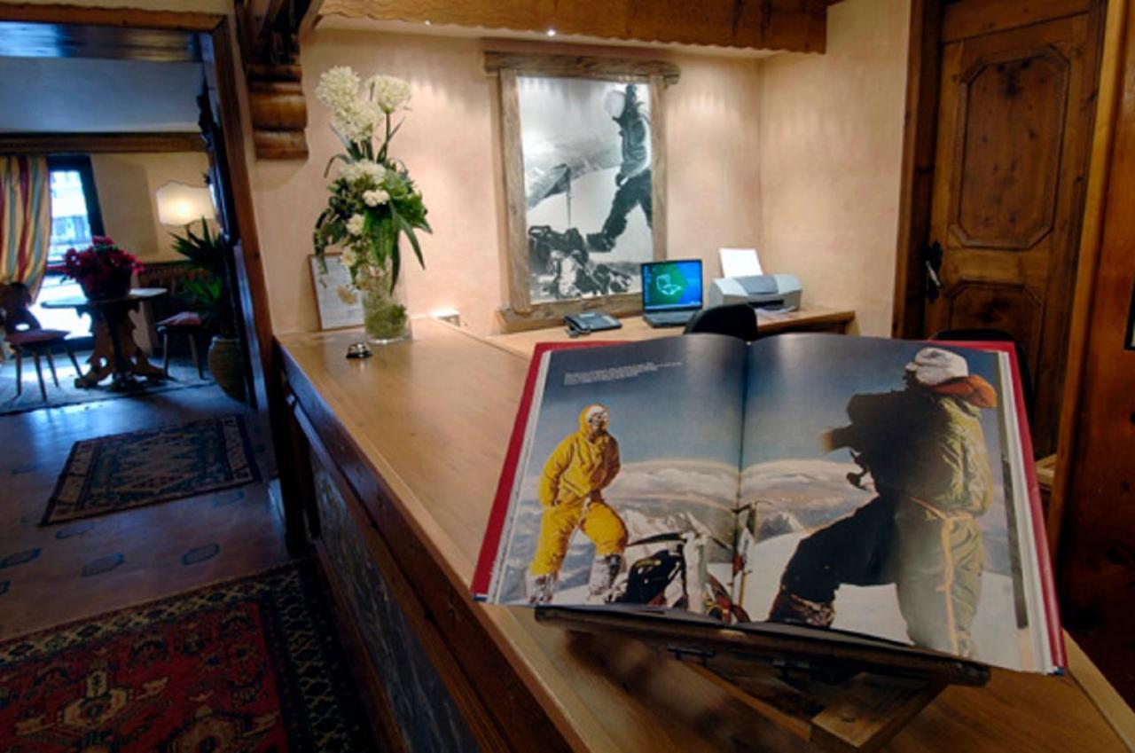 Hotel Da Compagnoni Breuil-Cervinia Bagian luar foto